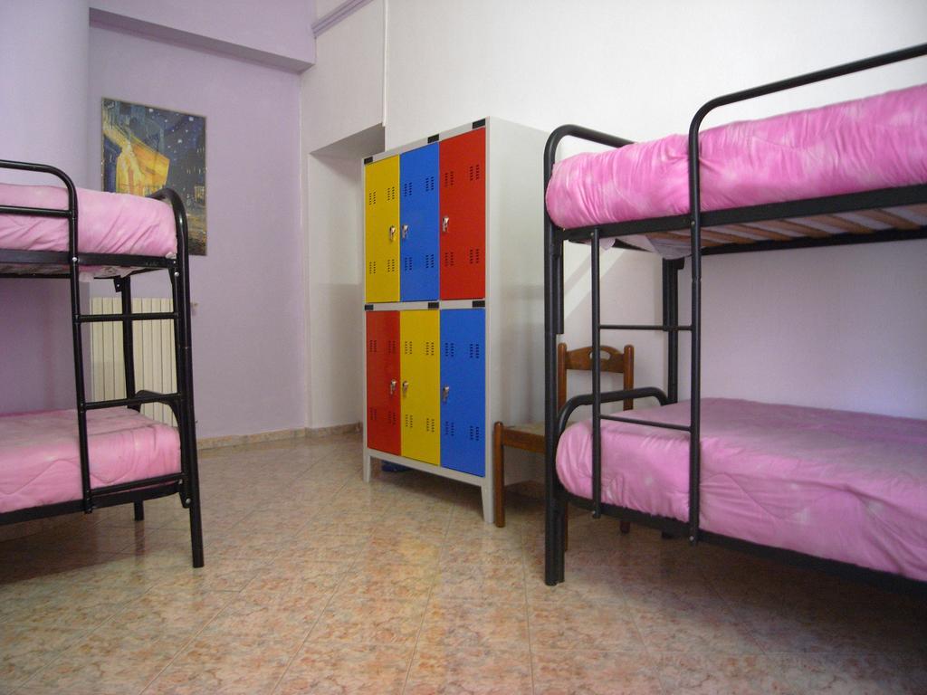 Hostel California Милано Стая снимка