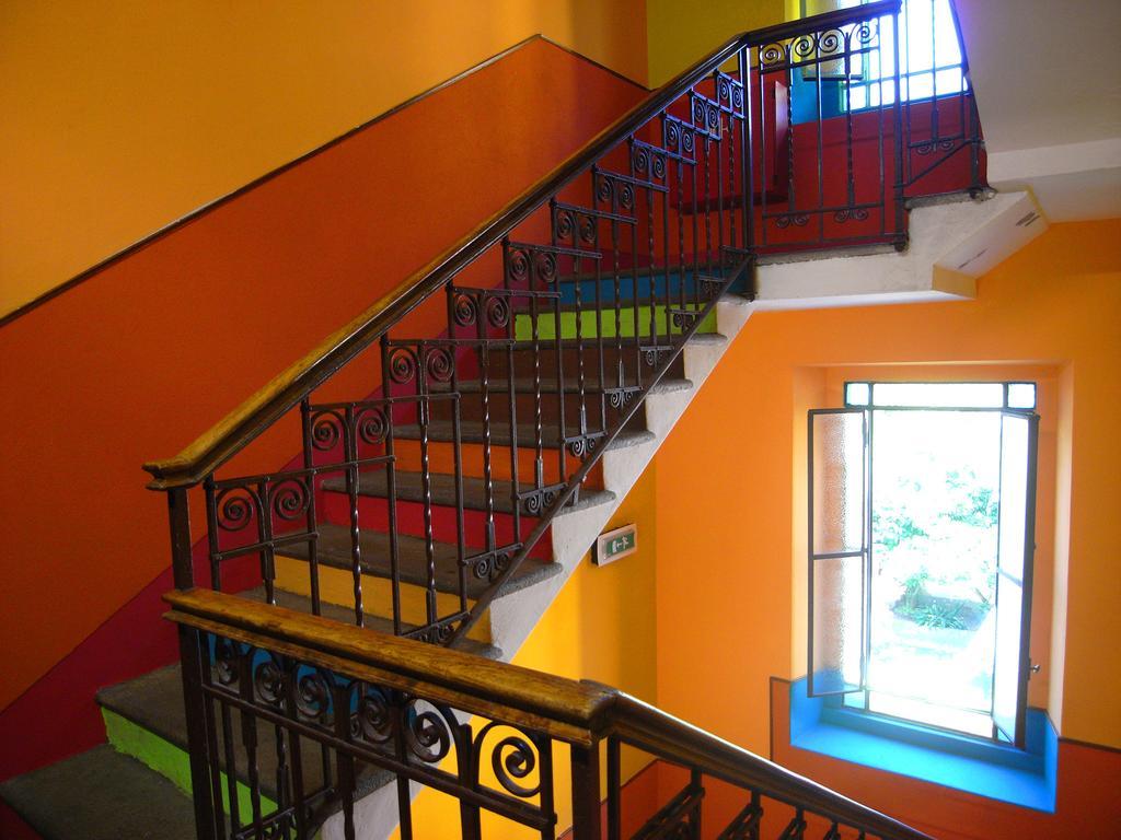 Hostel California Милано Стая снимка